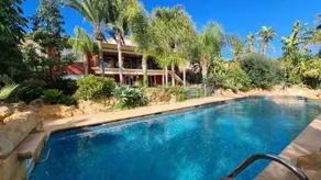 10 Bedroom 5 Star Luxury Villa & Heated Pool 6 seater jacuzzi near Alicante - Image 4