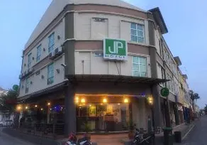 J Hotel Alor Setar - Image 1