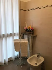 B&B Gloria - Image 4