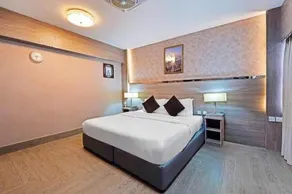 OYO 338 Transworld Hotel - Image 3