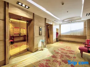 Petroleum Mansion Hotel - Image 5