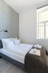 Designer Apartment on the Budapest Broadway w 2BR and Panorama Balcony (Nm8J) - Image 5