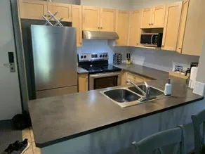 Fenwick Vacation Rentals Desirable Condo With Pool And Hottub - Image 2