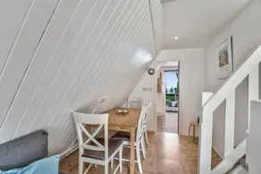 The Lookout, Sunny Beach Retreat, Sleeps 5 Guests - Image 3