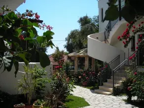 Efi & Zoi Apartments - Image 2