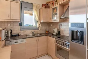 2 Bedroom Cozy apartment with Sea View and balcony - Image 4