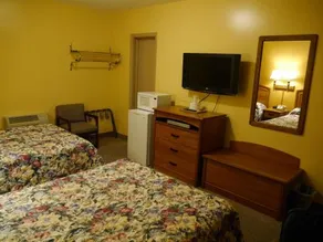 Budget Inn - Image 2