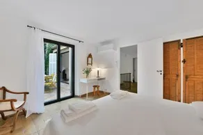 Lou AmouriÃ© Charmante maison avec terrasse - Image 3