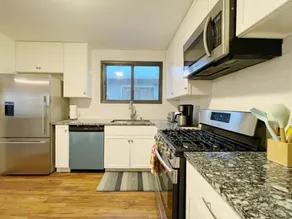 @ Marbella Lane - 3BR Stylish House near SF - Image 4