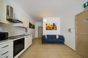 St Paul's Bay Penthouse with Views - Image 5