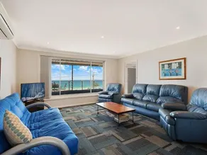 81 Dalmeny Drive Beach House - Image 5