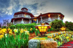 Land's End Inn - Image 5