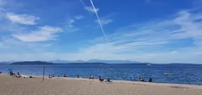 Alki Beach Escape Romantic Waterfront Getaway for 2 - Image 5