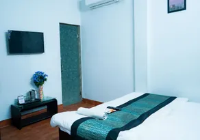 Roomshala Prince Residency - Image 3