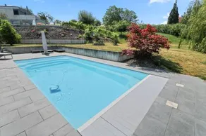 Magnifique villa avec piscine et vue sur le lac - Image 2
