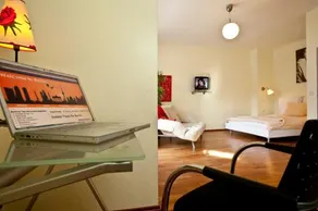STARS Guesthouse - Image 2