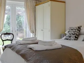 Hardy Apartment - Image 2