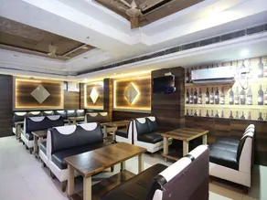 Hotel O by OYO Aaditya Continental - Image 5