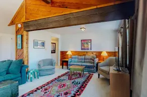 Manor House Hideaway - Image 5