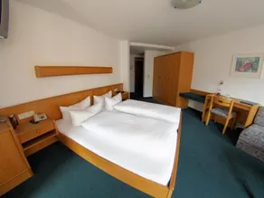 Hotel Montana - Image 5