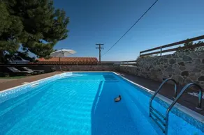 Country Villa with private pool - Image 4