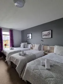 Imperial Lodge - Image 3