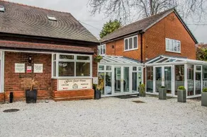 Grove Guest House - Image 5