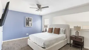Landing Incredible 1bd, Pool, Tennis Court - Image 3