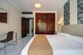 San Pedro Apartamentos - Image 4