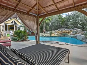 TNT Hill Country Getaways - Image 3