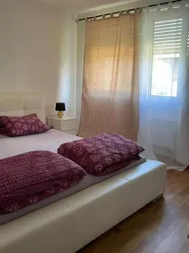 3 Rooms Premium Apartment Haag Sg - Image 4
