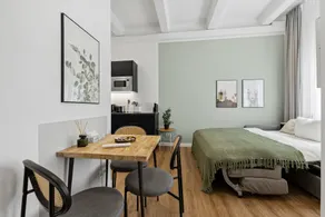 Living on Easystreet - Image 4