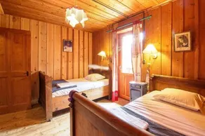 Le Chalet des Chavants - 8ch - 300m2- Grand Jardin - Vues du Mont-Blanc - Image 3