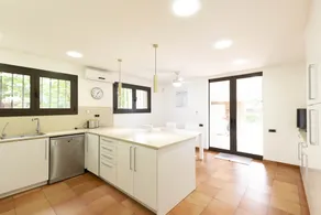 Olala Gava Beach Villa - Image 5