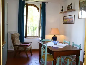 Beautiful Apartment in the Area of Vinci - Image 4