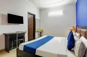 Roomshala 147 Kd Plazav - Image 2