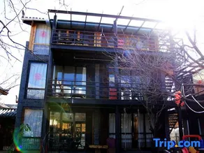 Ziyou Suiyue Design Hostel - Image 3