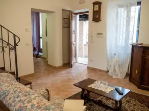 Domus Flora Guest House - Image 5