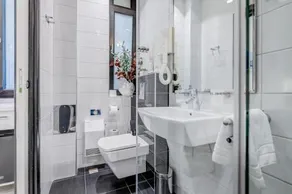 Coral Luxury Rooms - Image 4
