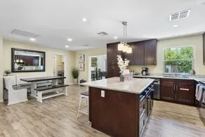 Vista Villa - Image 2