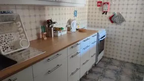 Centeanes Beach Apartment - Image 4