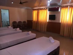 Hotel Usha - Image 5
