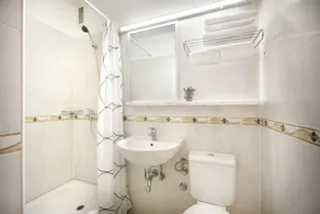 Plaza Sunny Hotel - San Marino Sunny Resort by Valamar (ex Plaza Family Hotel) - Image 2