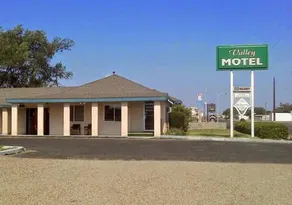 Valley Motel - Image 5