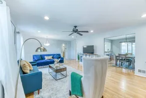 3BR Modern Home w Pool Sunroom National Harbor - Image 3