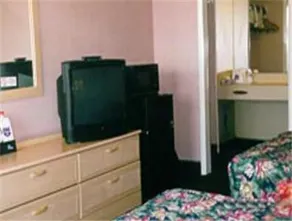 Royal Inn - Image 4
