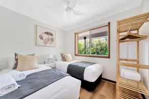 Bateau Bay Family Escape Magical sunset views - Image 2
