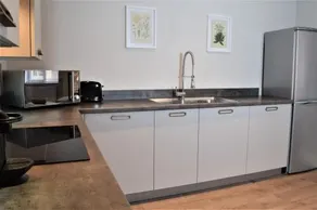Geneva House Apartments - Image 3