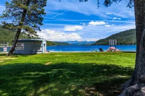 Donner Lakefront Retreat - Image 5