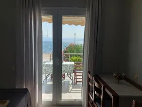 Iria Bay - Image 2